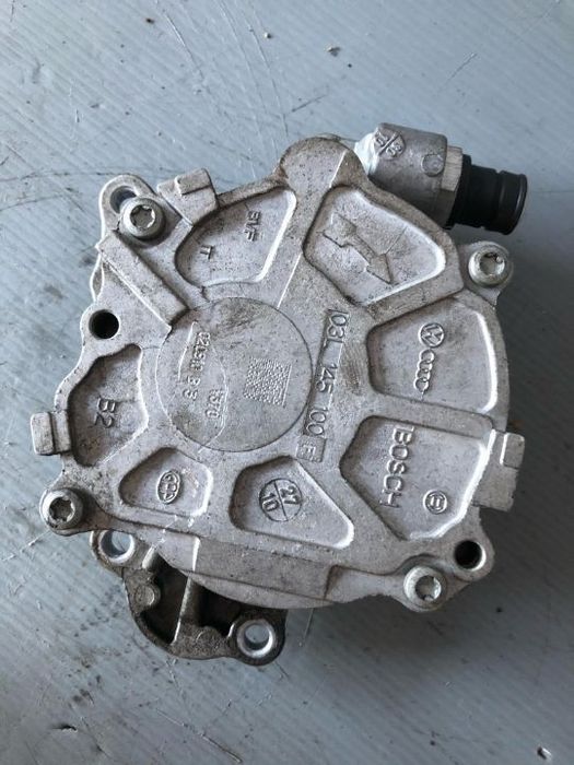Pompa vacuum 2.0 tdi cba audi a3 8p a4 b8 a5 8f vw golf 6 passat b7 tiguan 5n