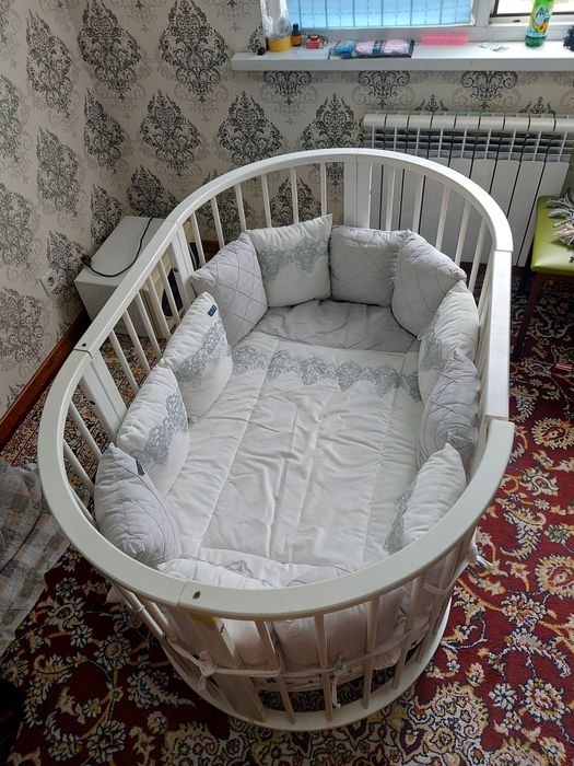 Bolalar kravati sotiladi