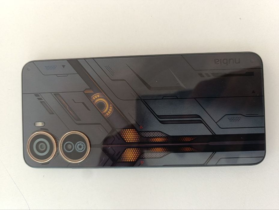 ZTE Nubia Neo 5G 8/256 talik ideal holatda.