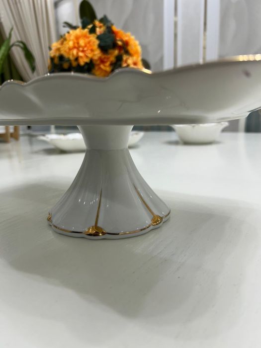 Сервис белый с золотыми вставками