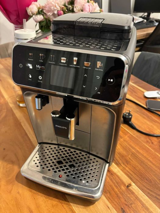 De vânzare Aparat de cafea automat Philips Series 5400 LatteGo EP5447 90