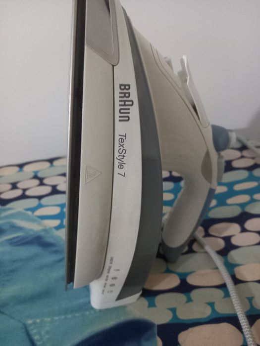 Продам утюг срочна