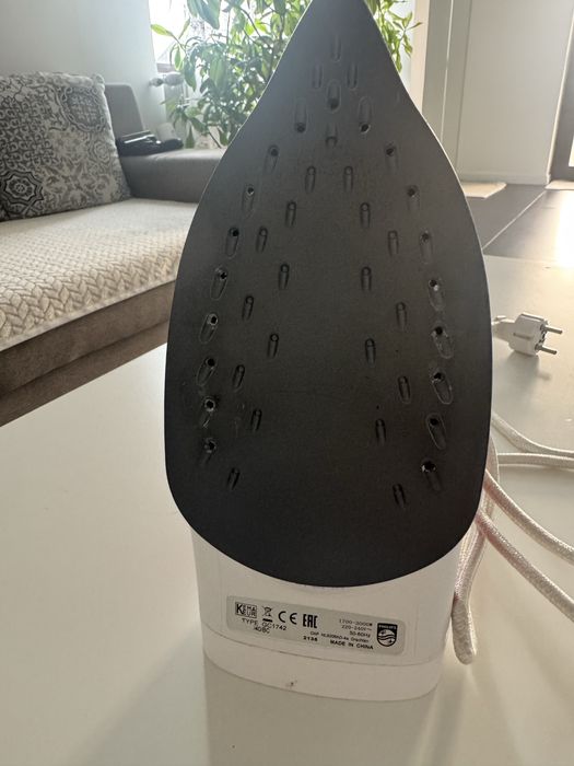 Vand fier de calcat philips!