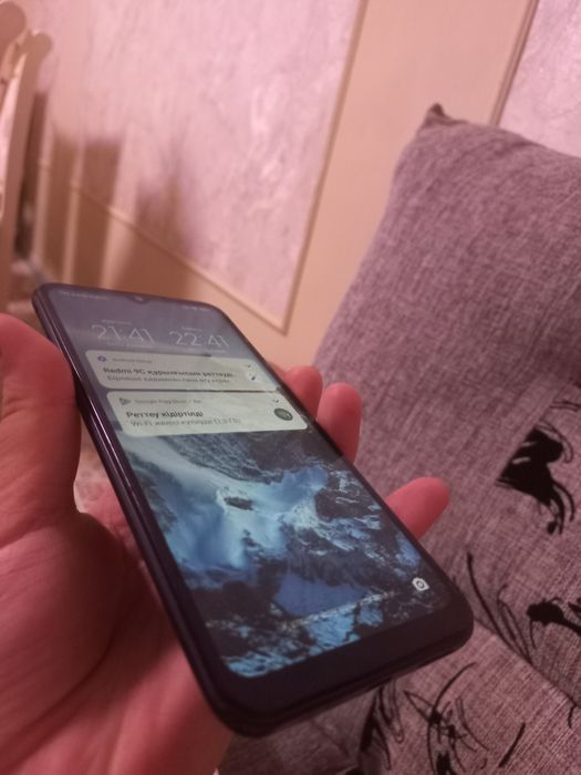 Продам телефон срочно !