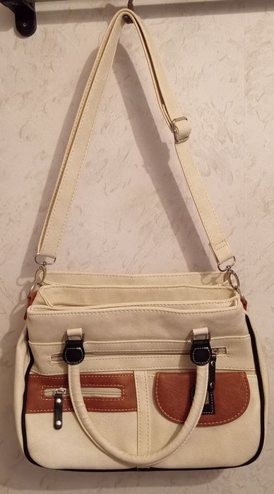 Елегантна дамска чанта