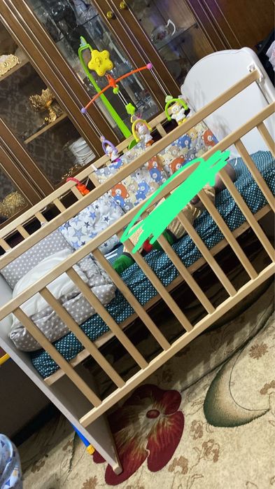 Продам манеж в отличном состочние!