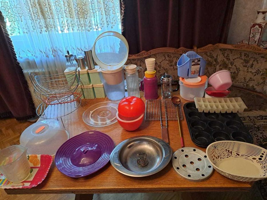 Металлические  противни и другое