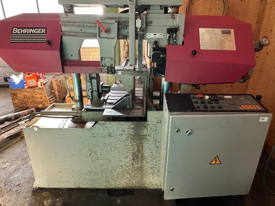 BEHRINGER HBP 263 A – Fierăstrău automat cu bandă CNC