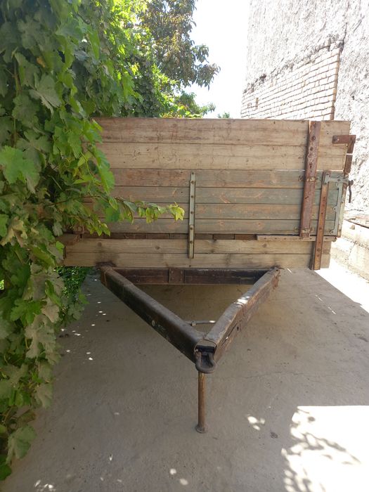 Traktor va presepti sotiladi