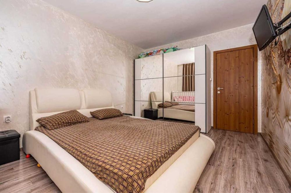 Продава се Двустаен апартамент в Пловдив, Каменица 2 - 62 кв.м за 1741 €/кв.м - Снимка #2