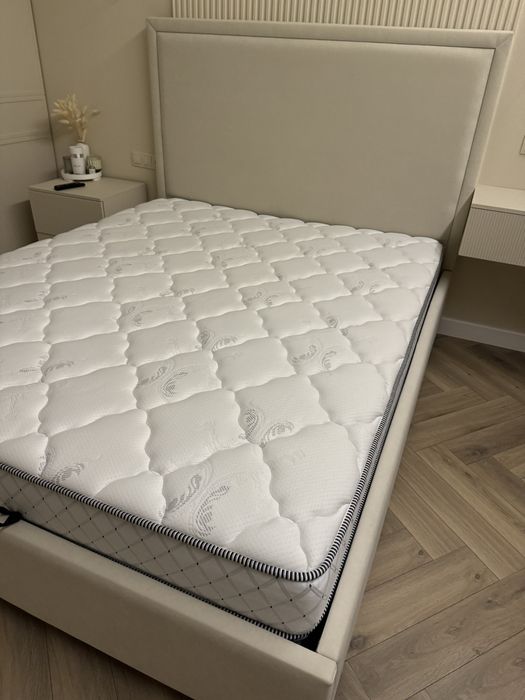 Продам матрац отельный