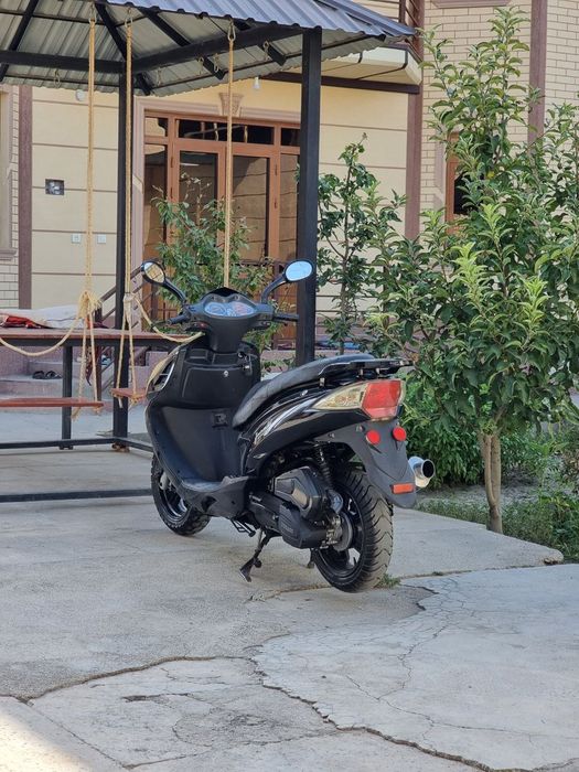 Skuter benzin 100 ga 3 ta tezlik 120