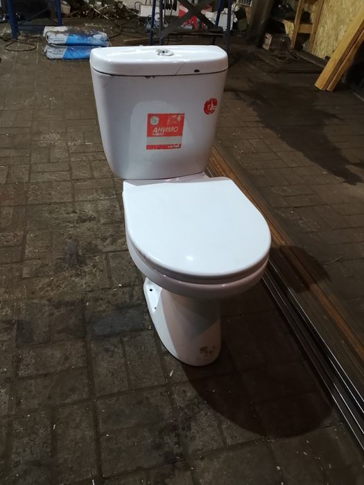 Продам    унитаз