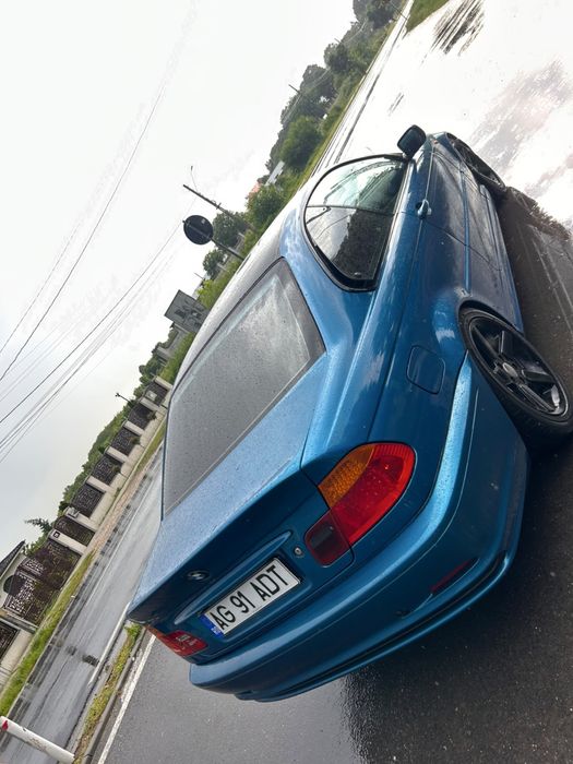 BMW 3 Series 2004 — imagine 5