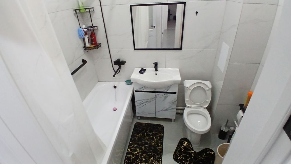 Сдам новую 2х комнатную 58 м.кв  квартиру на долгий срок