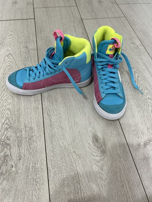 Adidasi Nike marimea 35,5