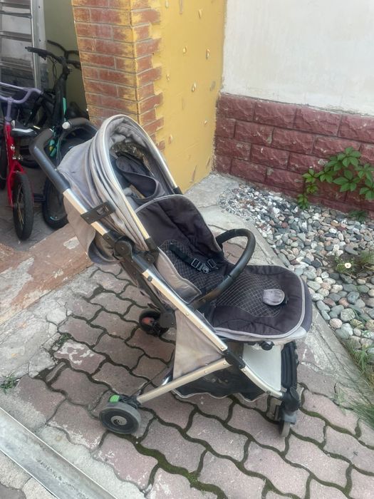Коляска прогулочная