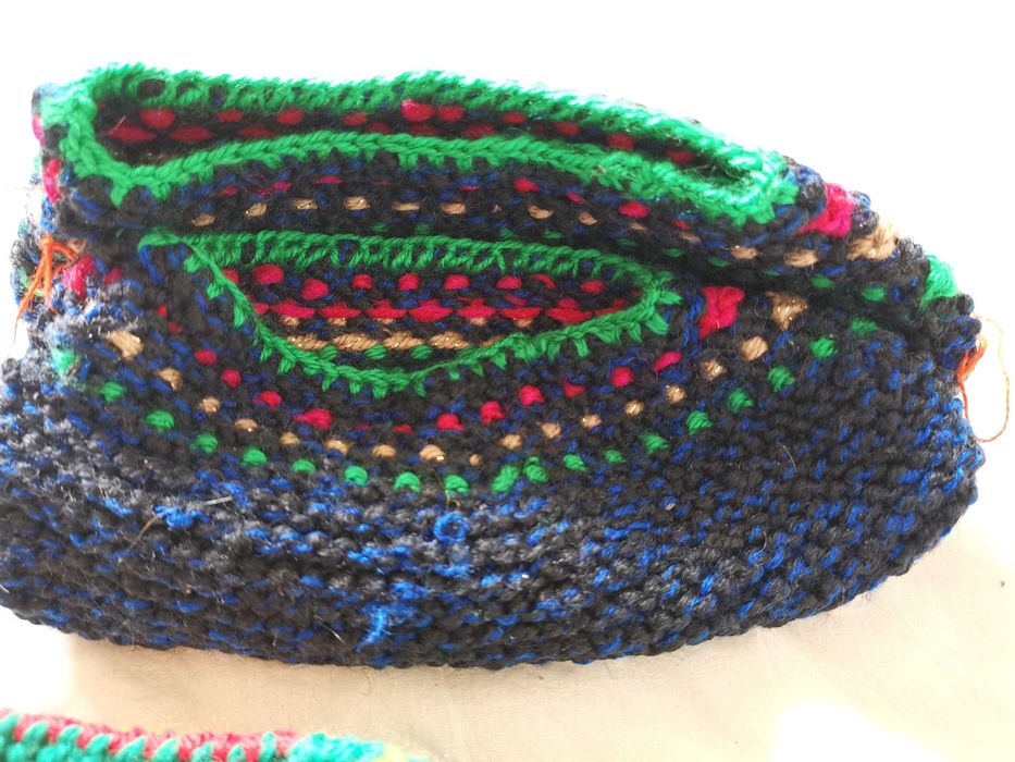 Уникални ръчно плетени терлици