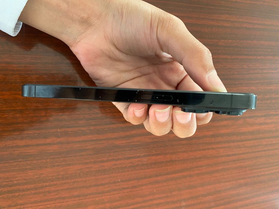 Продам айфон 14про