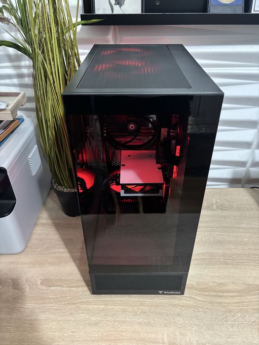 Геймърски компютър Ryzen 5600/RX5700/16 Ram/256 ssd/500GB hdd/500W
