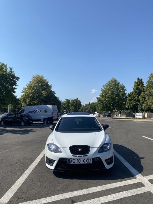 SEAT Leon 2012 — imagine 3
