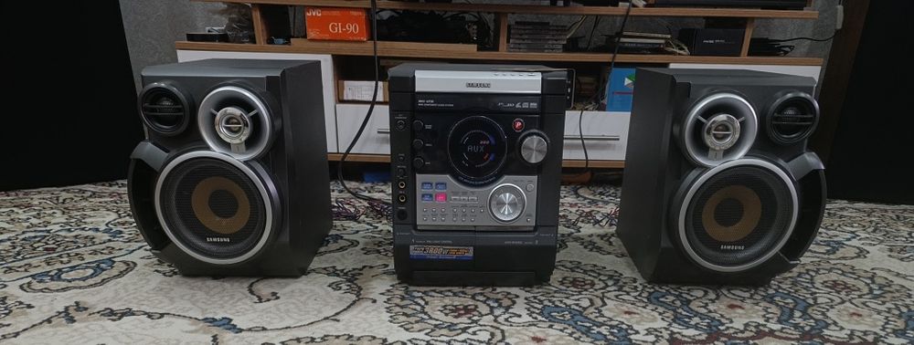 Музыкальный центр Samsung maks vj 730