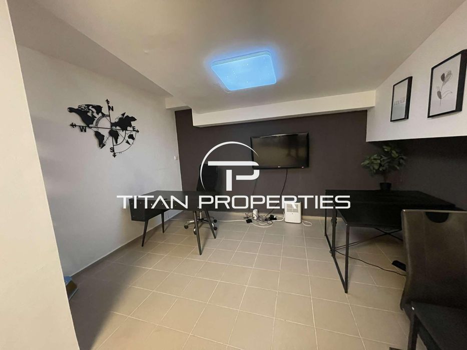 Дава се под наем Офис в Варна, Център - 25 кв.м за 307 € - Снимка #4