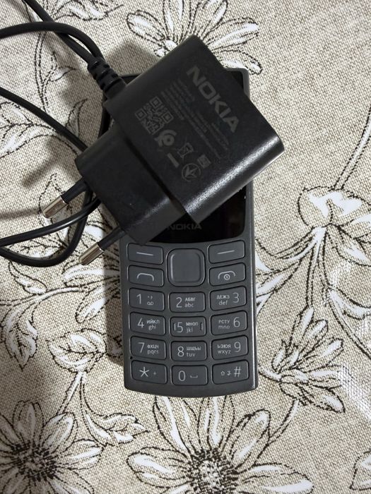 телефон Nokia.