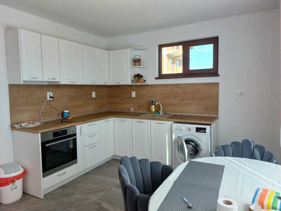 Продава се Къща в Белица - 320 кв.м за 0 €/кв.м - Снимка #11