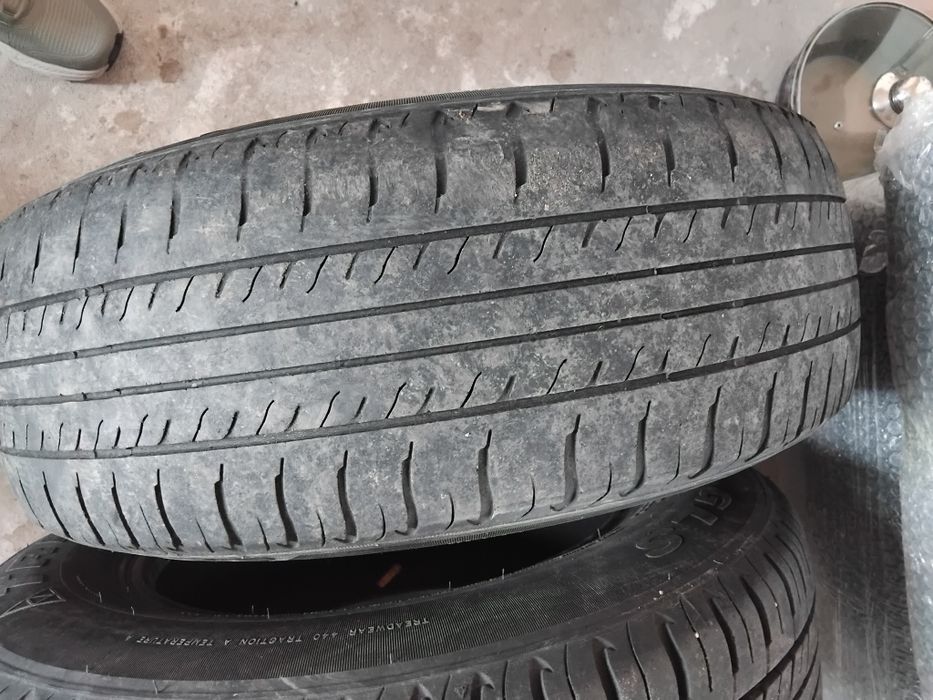 Продам шины трианжила Р 14