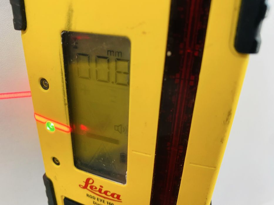 Laser leica Rugbi 610