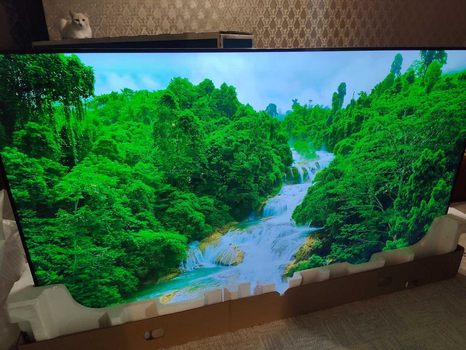 Тв Samsung 4k, 208см/82", март 2021