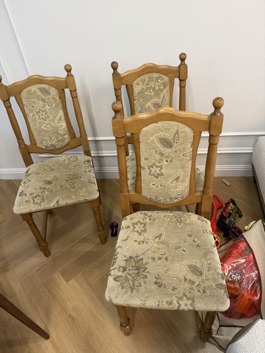 Стол и 10 стульев