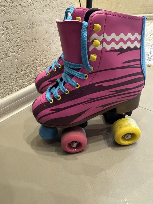 Ролкови кънки за момиче