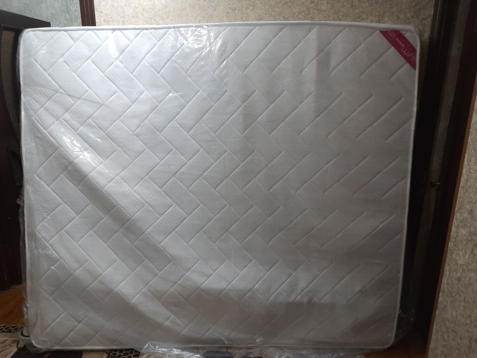 Белый Матрас ортопедический 180×210см