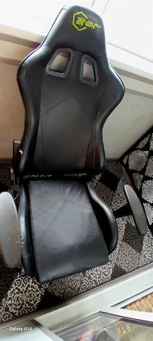 kreslo .kursi .kompiuter stoli