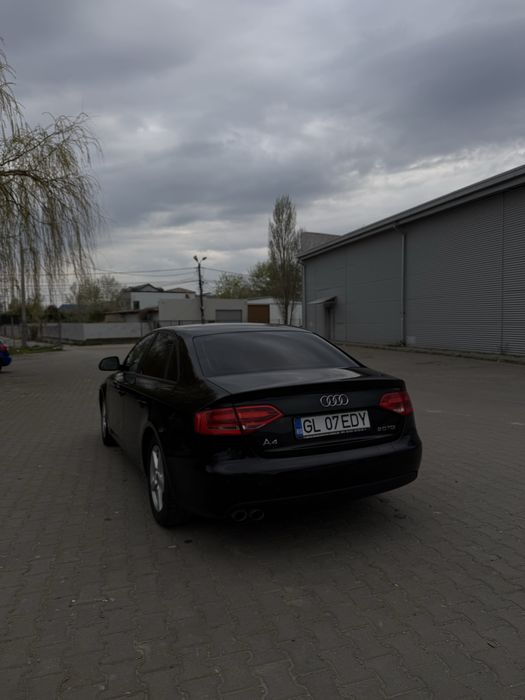 Vand Audi A4 B8 2009