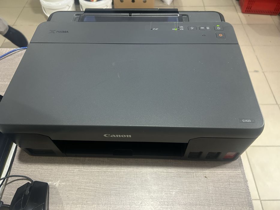 Срочно цветной принтер сатылады