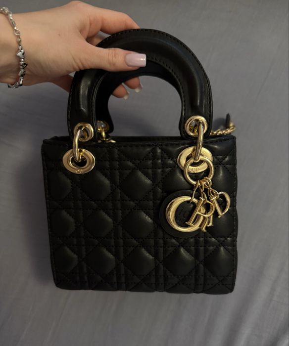Нова черна чанта Dior