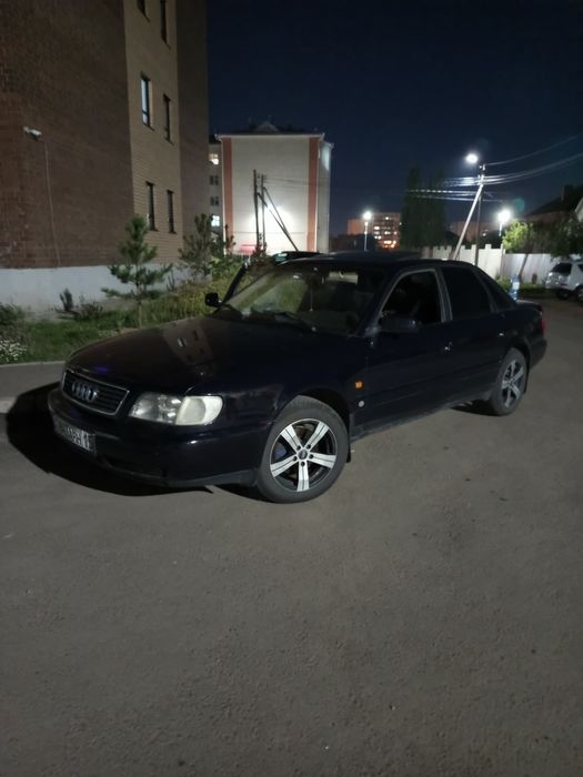 Продам Ауди а6 с4 2литра