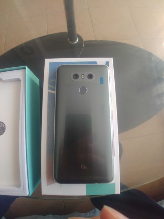 Мобилен телефон LG G6