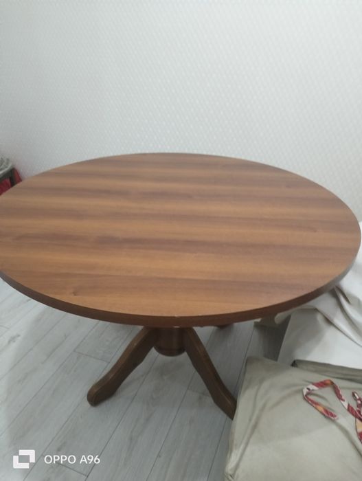 Стол обеденный круглый