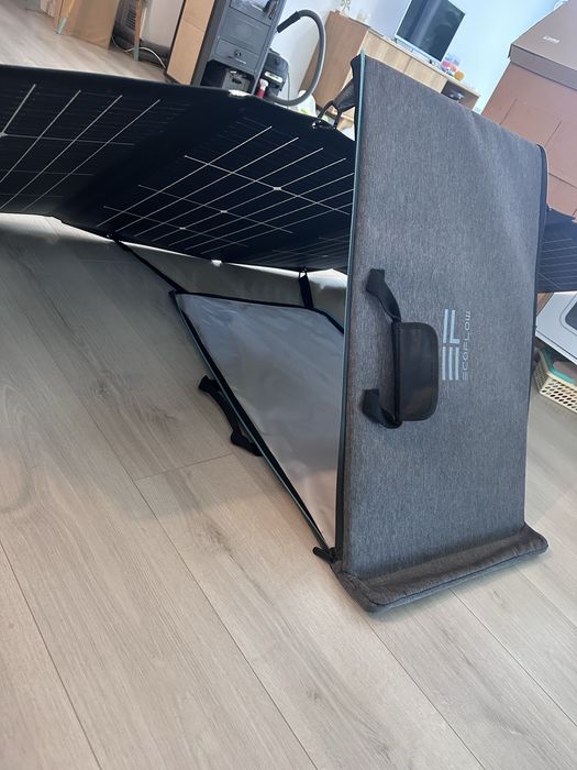 Panou solar bifacial  Ecoflow 220w