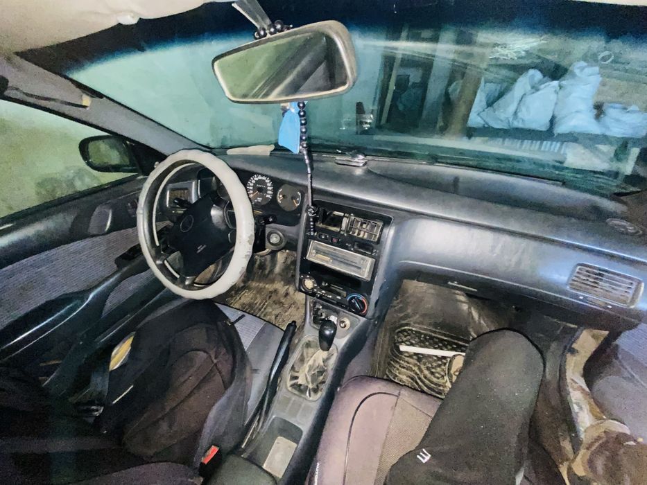 Продам машину Toyota Carina e