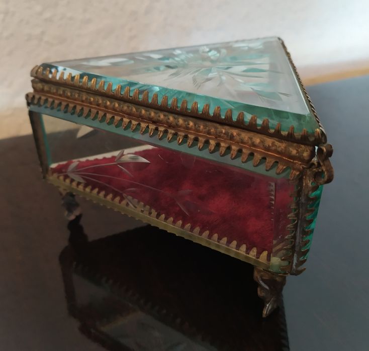 Шкатулка для свадебных украшений