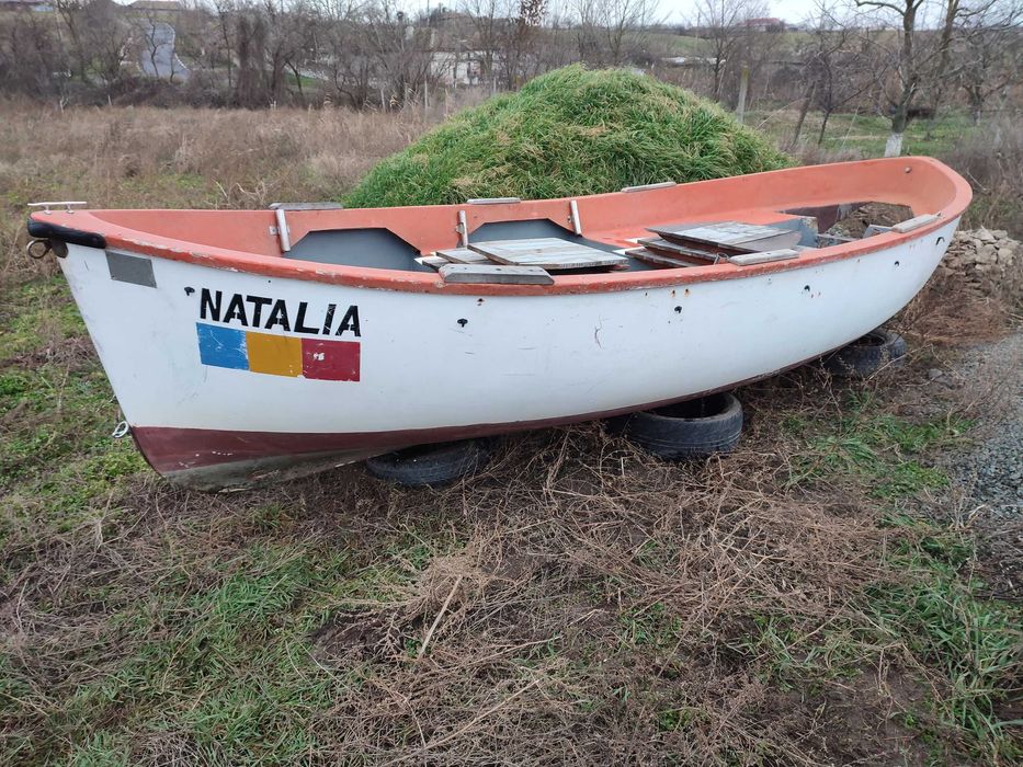 Barca inalta - pentru mare sau dunare