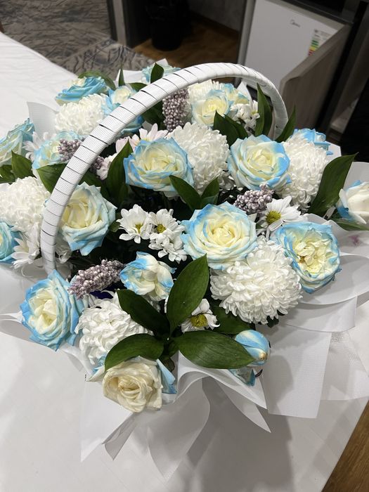 Букет гул, факат бугун 150,000