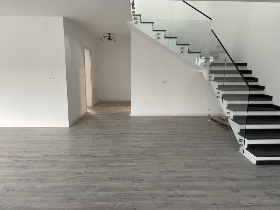 Casa de închiriat Aninoasa