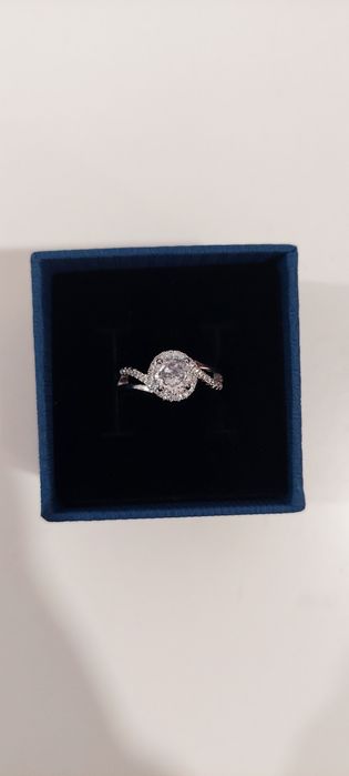 Inel nou pentru femei