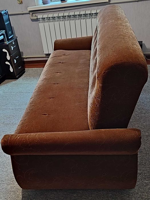 Мягкий диван, раскладной.